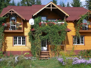 Cottage 12 Months