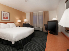 Baymont by Wyndham Coon Rapids
