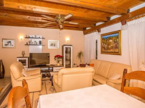 Holiday House Tina Seget