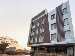 Townhouse 69951 Hotel Skylight