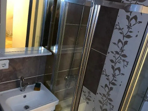 Omar Sultan Park Suites