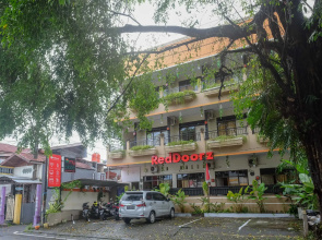 RedDoorz @ Jalan Pramuka Manado