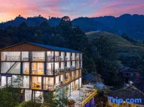 Longji Terrace Panoramic Homestay (Xishan Yule Qianfen Ladder Observation Deck)