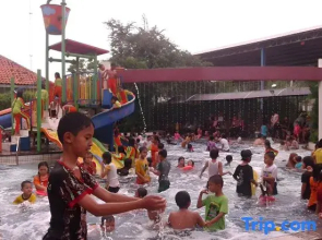 Hotel Tirto Arum