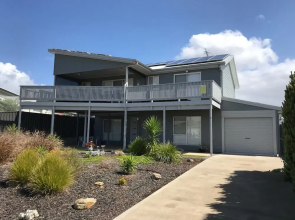 10 Hobart Road
