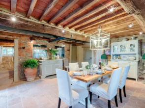 Villa Hugo in Lucca With 5 Bedrooms and 6 Bathrooms