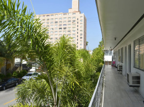 Art Deco Ocean Walk Apartments