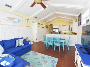 Key Largo Cottage Apartment 3