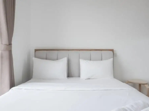 Homey And High Floor 2Br At Sky House Bsd Apartment