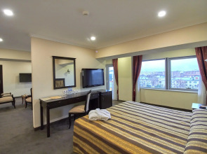 Отель Grand Mir