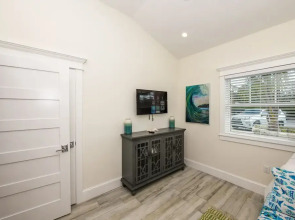 Islands West Resort Villas by AMI Locals