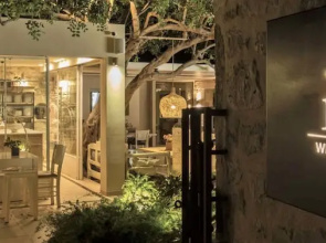 IridaChic Boutique Hotel & Spa