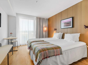 Ten Hotel