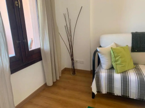 West Golf 1BR