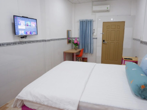 Winter Spring Homestay Center