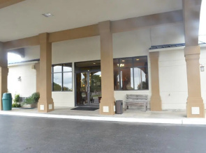 Summit Inn Hotel  Suites