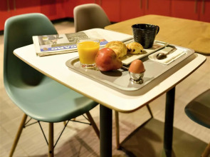 ibis Avignon Centre Pont de l'Europe