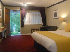 The Radnorshire Arms Hotel