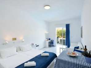 Marika Studios & Apartments