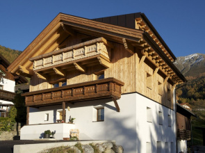 Cozy Apartment In Fendels Near Ski Area
