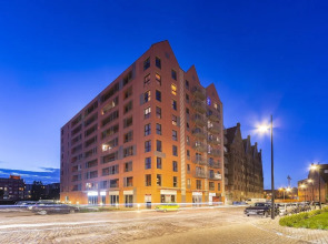 Waterlane Island Old Town by Renters