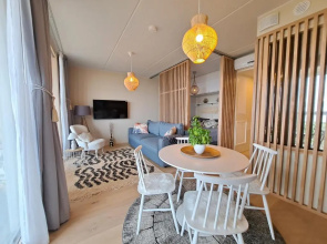 Marina Resort A4