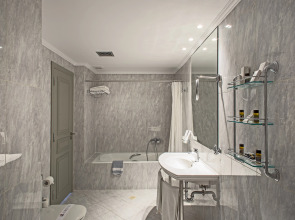 Отель Airotel Stratos Vassilikos