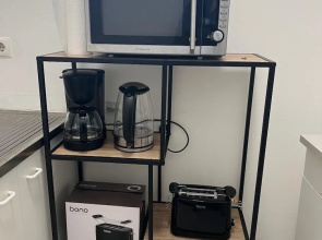 Modern 1BR City Apt for 5 Great Location