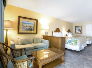 Sandpiper Gulf Resort