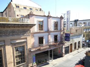 Enterprise Inn Plaza