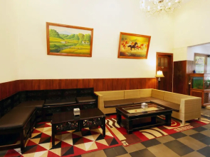 Hasanah Guest House Buring