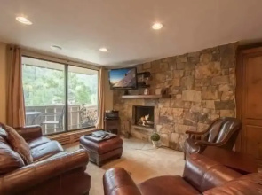 Scorpio Condos with Great Vail Mountain Views by RedAwning