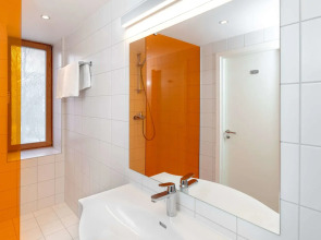 Отель Park Inn by Radisson Meriton Conference & Spa Tallinn