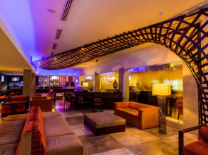 Riande Aeropuerto Hotel & Casino