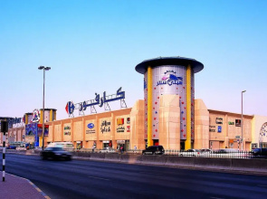 Luxury Furnished 3BR near LAKE Khalid