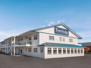 Travelodge by Wyndham Salmon Arm