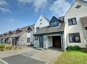 Cosy Cottage in Padstow With gas Fireplace and a Nice Garden With Terrace