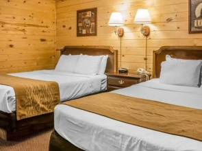 Waterfront Inn - Mackinaw City