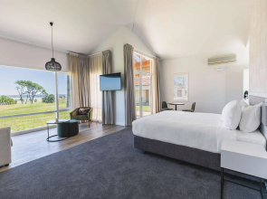 Rydges Formosa Auckland Golf Resort
