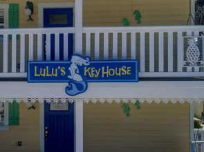 Lulu's Key House Leatherback 2/2 Downstairs