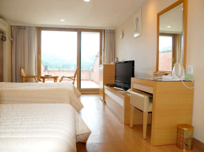 Chungju Suanbo Park Hotel