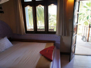Smiles Beach Hotel