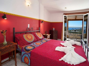 Nostos Studios & Apartments