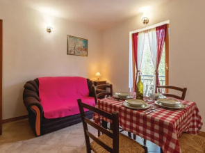 Stunning Home in Preko With 3 Bedrooms and Wifi