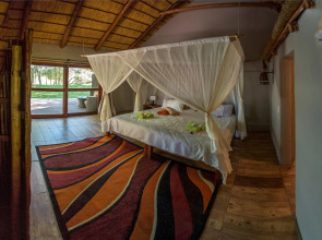 Kayova River Lodge