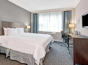 Wyndham Garden Long Island City Manhattan View Hotel