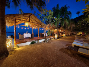 Crystal Bay Yacht Club