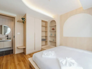 1BR with Infinity Pool Gym Rooftop C190