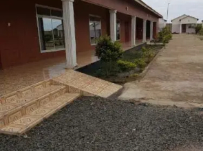 Pazuri Executive Lodge