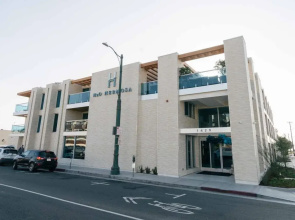 H2O Hermosa Beach Hotel